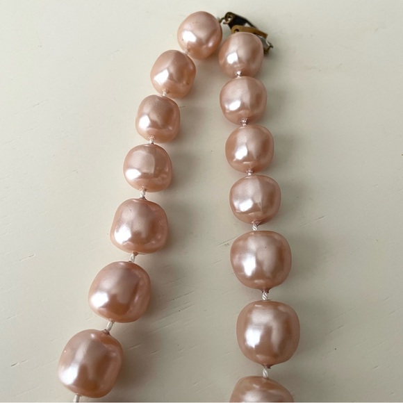 Gorgeous vintage champagne blush faux chunky pearl choker necklace midcentury - Picture 5 of 10